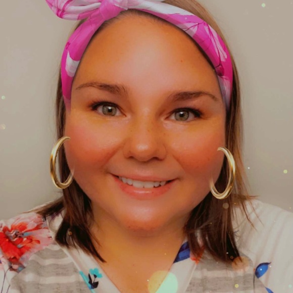 Meet your Posher, Cher - Picture 1 of 1